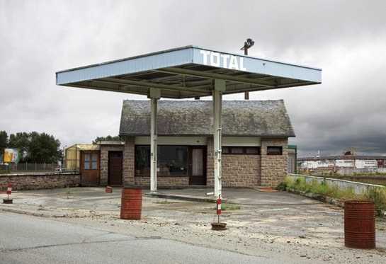 Twentysix Abandoned Gasoline Stations 4