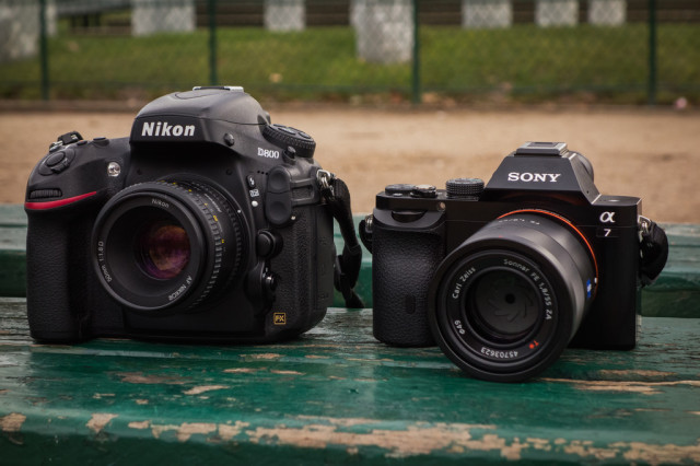 Sony-A7_vs_Nikon-D800_2
