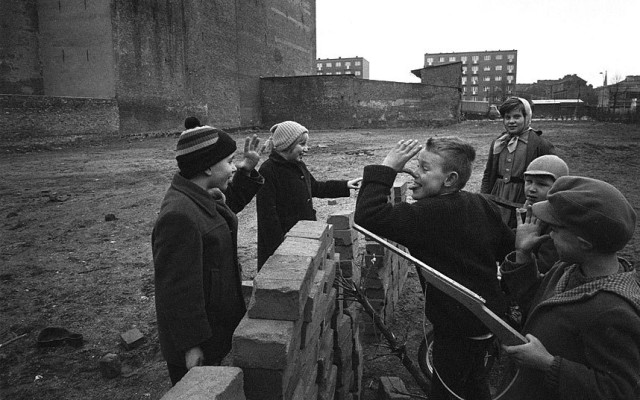 20 photos marquantes du Mur de Berlin de sa construction à sa destruction