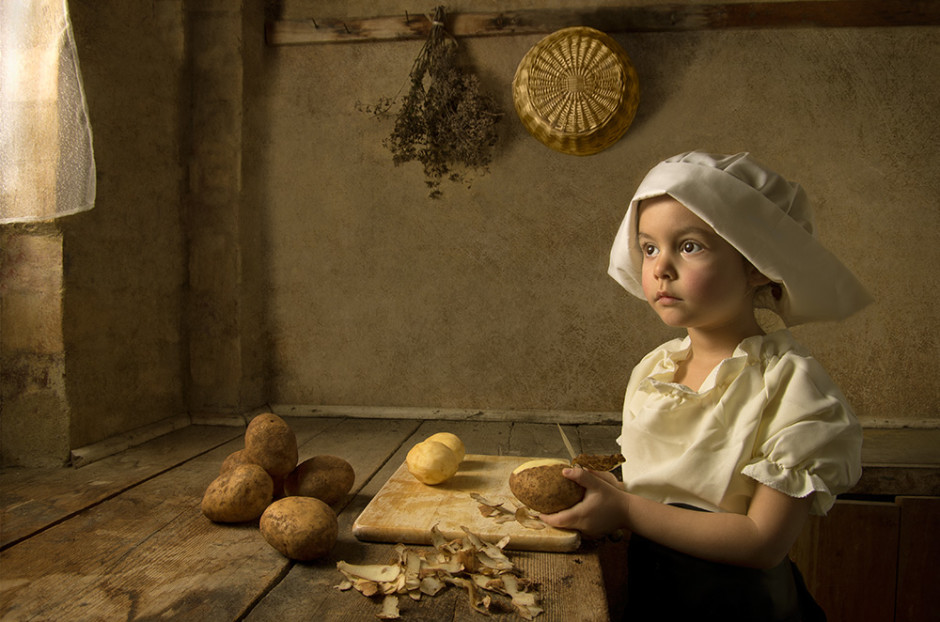 "Potatoes" par Bill Gekas, Athena, sa fille de 8 ans, sert de modèle pour cette composition inspirée des peintures flamandes