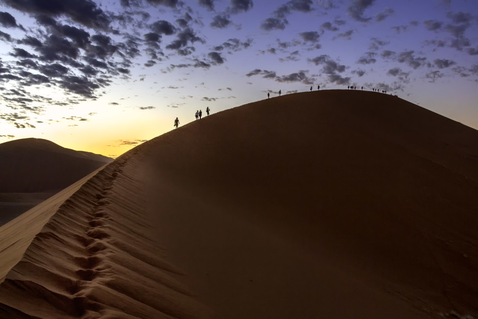 © Bernard Mazière - Lever de soleil sur la Dune 45 en Namibie
