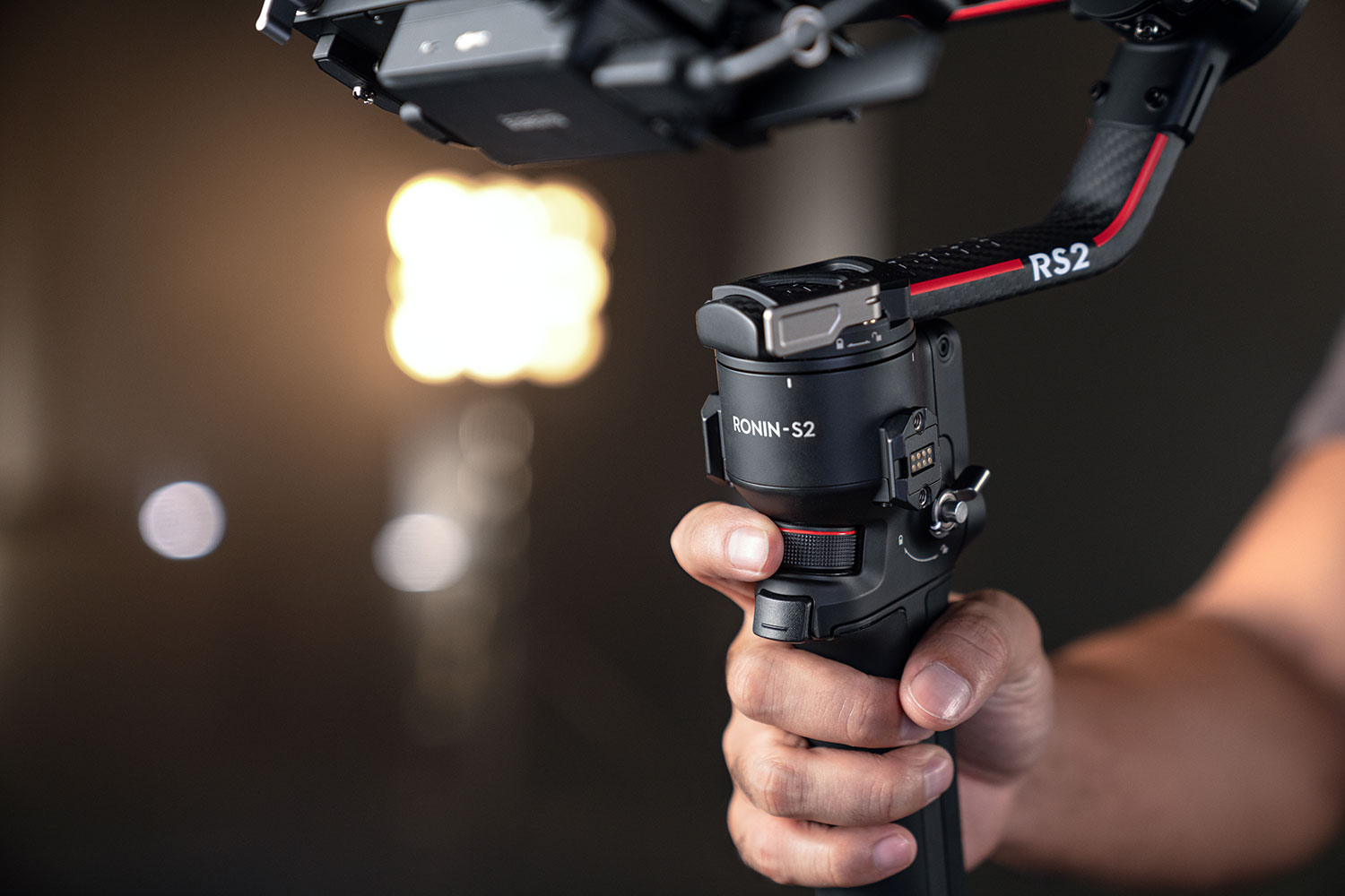 DJI annonce deux nouveaux stabilisateurs abordables, les RS 2 et RSC 2