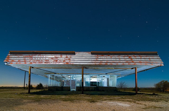 Abandoned restaurant in Celina, Texas. November 2009