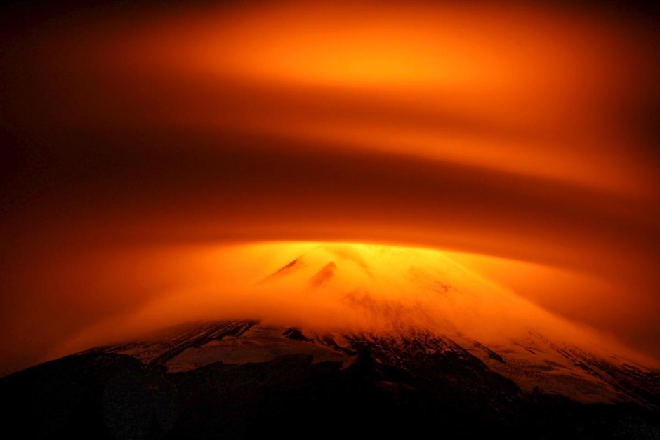 Le volcan Villarrica recouvert de nuages à Pucon au Chilie - © Cristobal Saavedra/Reuters