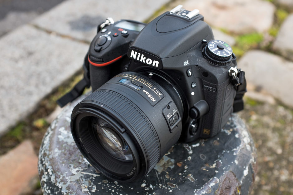 Nikon D750 front