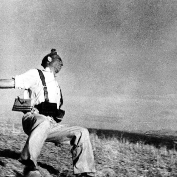 Mort d'un soldat républicain, Robert Capa, 5 septembre 1936, Espagne