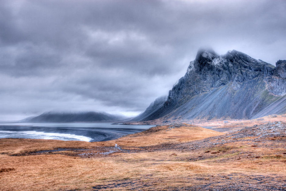 © Christophe Lehénaff - Islande. Région est. Côte et pointe de Hvalnes.