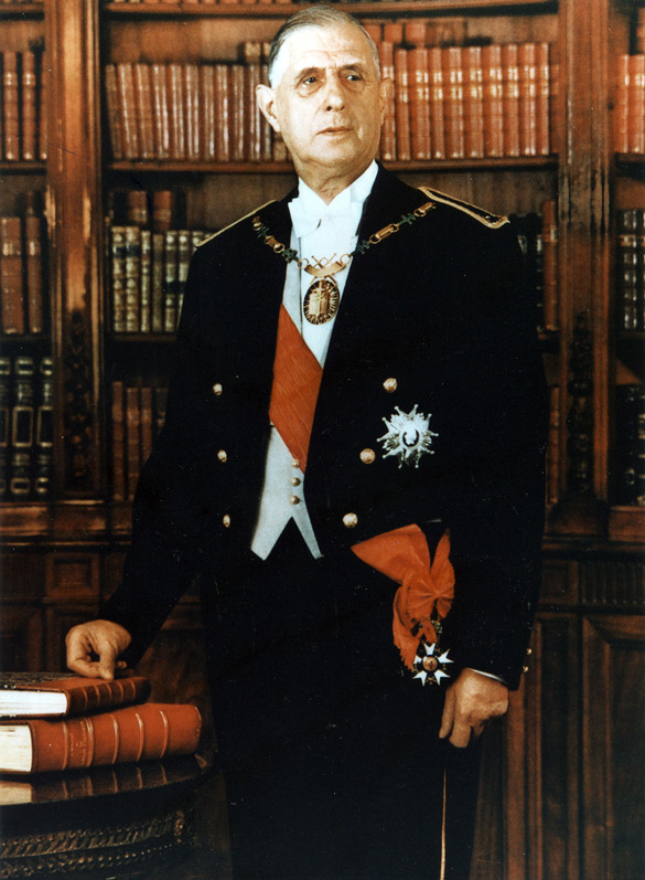 Président de la République : montre-moi ton portrait officiel, et je te ...