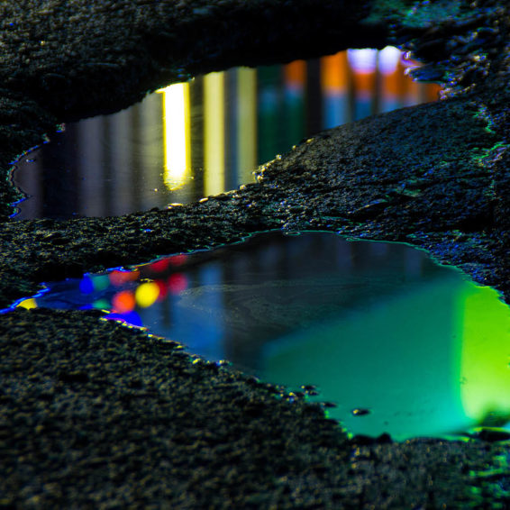 Wet Neon © Slava Semeniuta