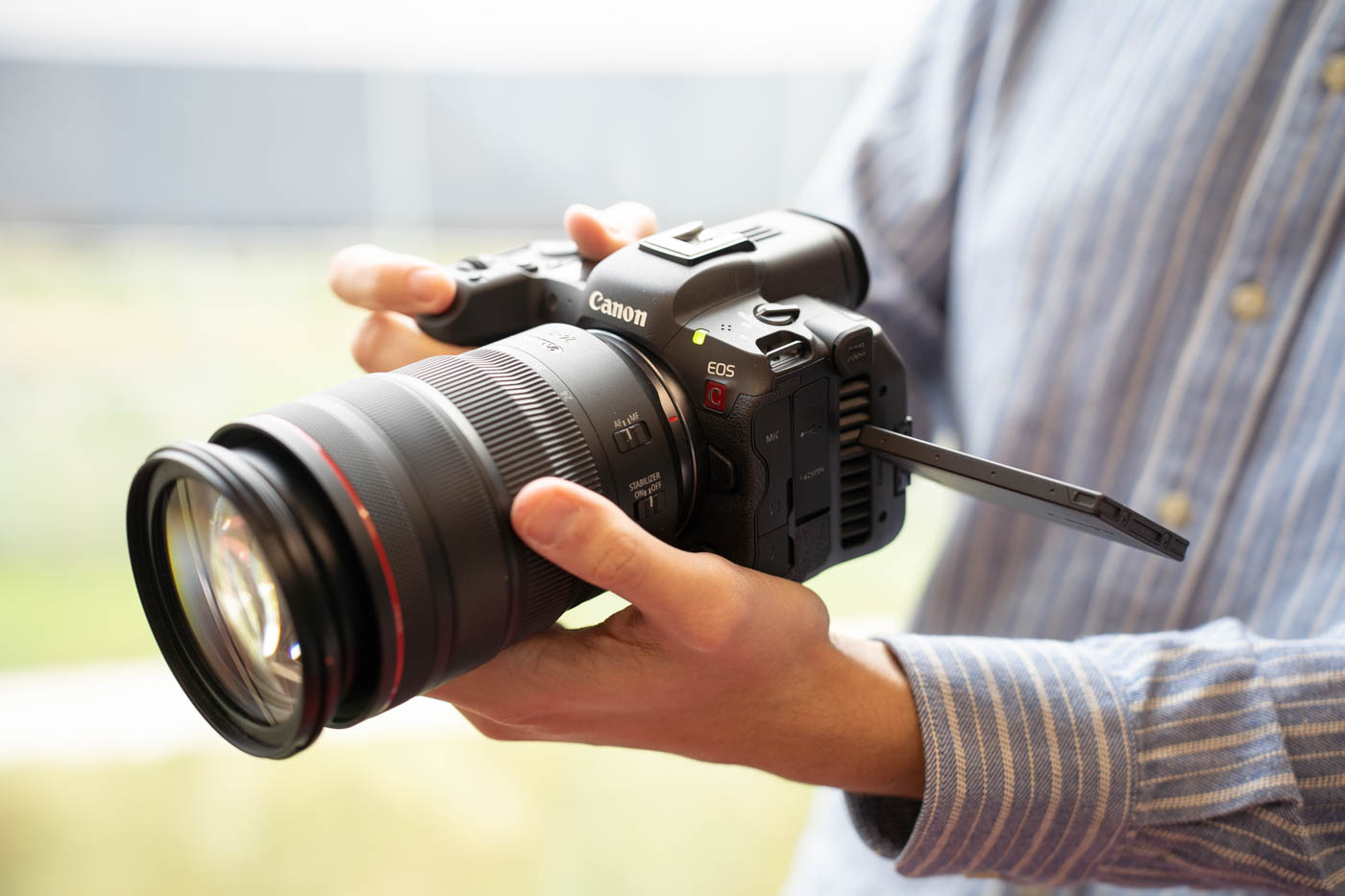 Canon EOS R5 C : un appareil photo plein format 8K tout-terrain pour  vidéastes perfectionnistes