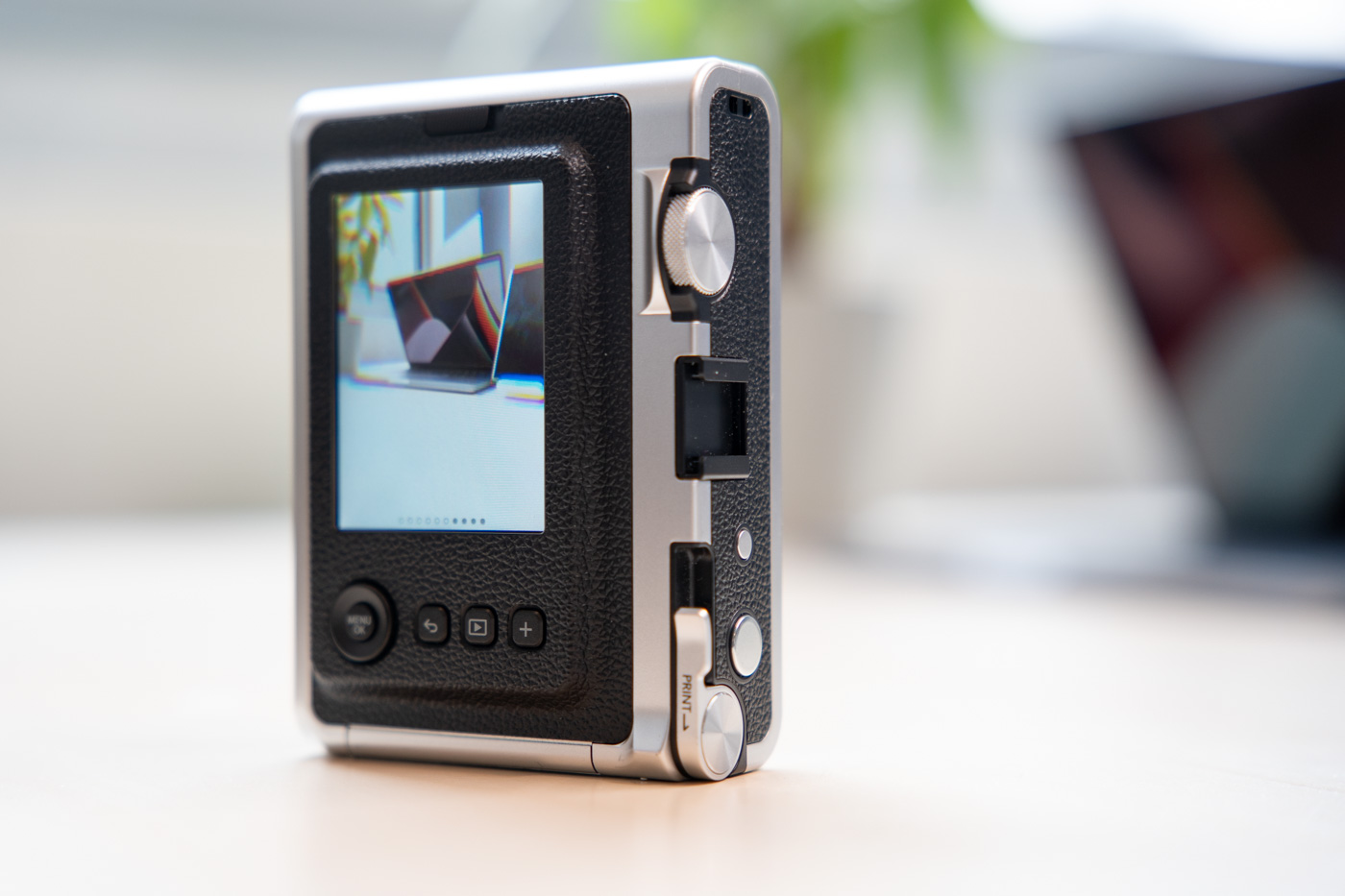 Test : Fujifilm Instax Mini Evo, moitié appareil photo instantané