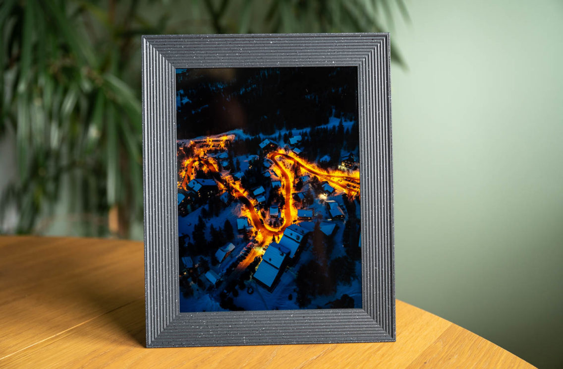 Test Aura Mason Luxe : cadre photo 9,7 design, connecté et ultra complet