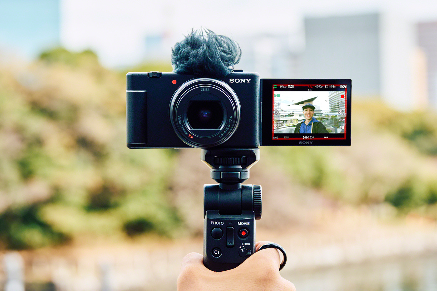 Sony ZV-1 II : le compact dédié au vlogging adopte un zoom 18-50