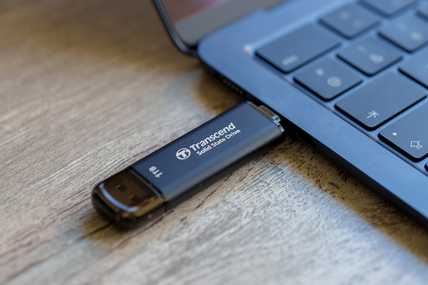 Un nouveau SSD externe au format clef USB chez Transcend