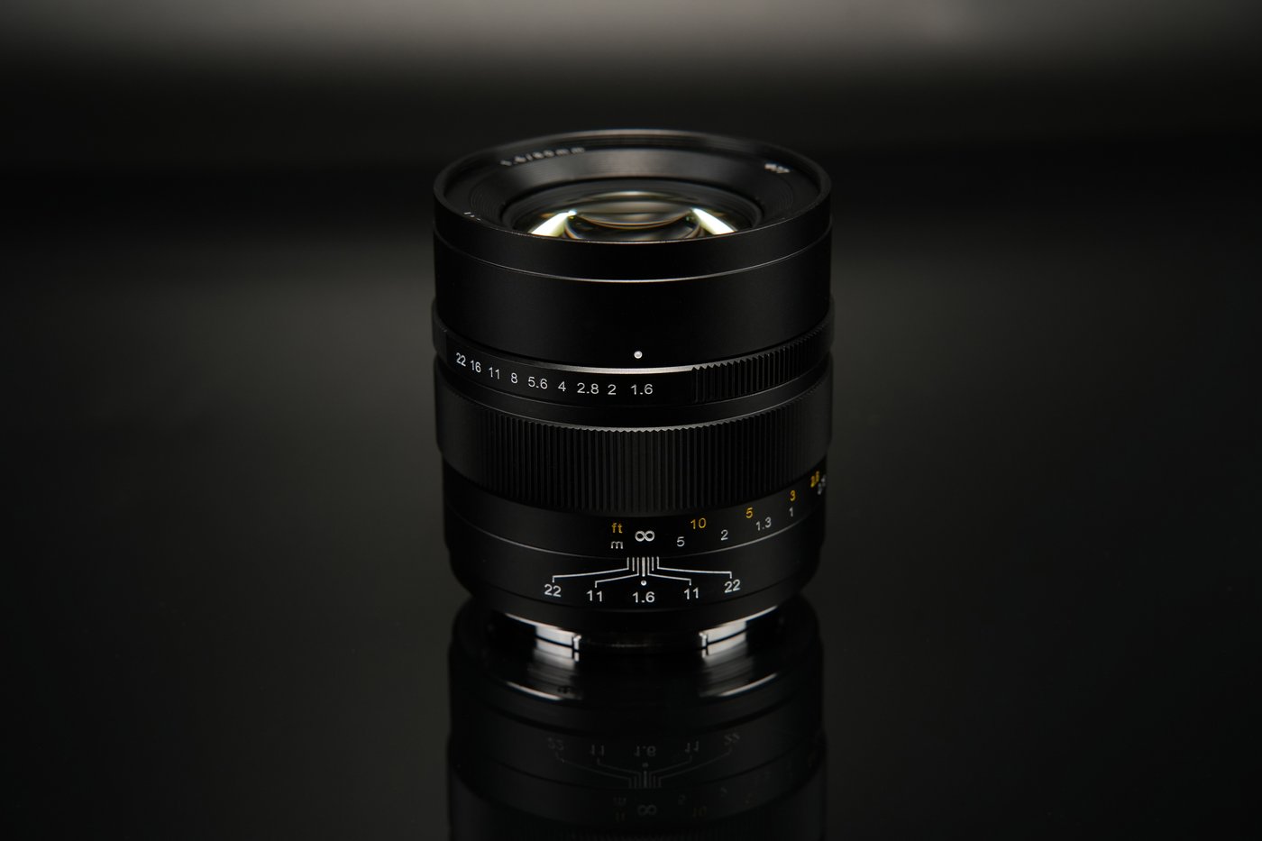 Mitakon Speedmaster 80 mm f/1,6