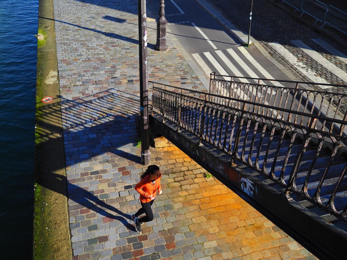 Color - OM‑3 - OM System M.Zuiko 17 mm f/1.8 II - 17 mm, 1/2000 s at f/2.0, ISO 80