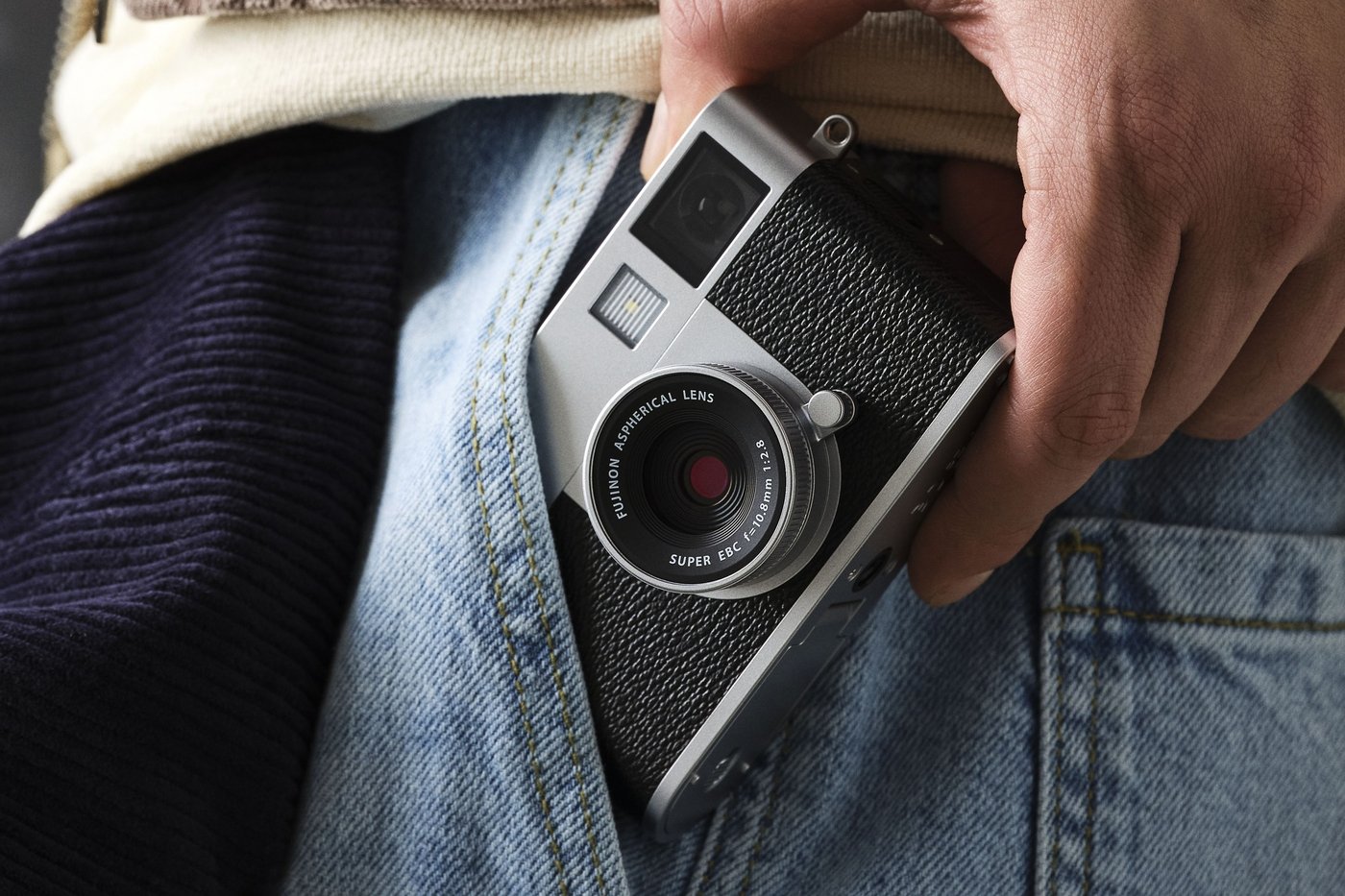 Fujifilm X half