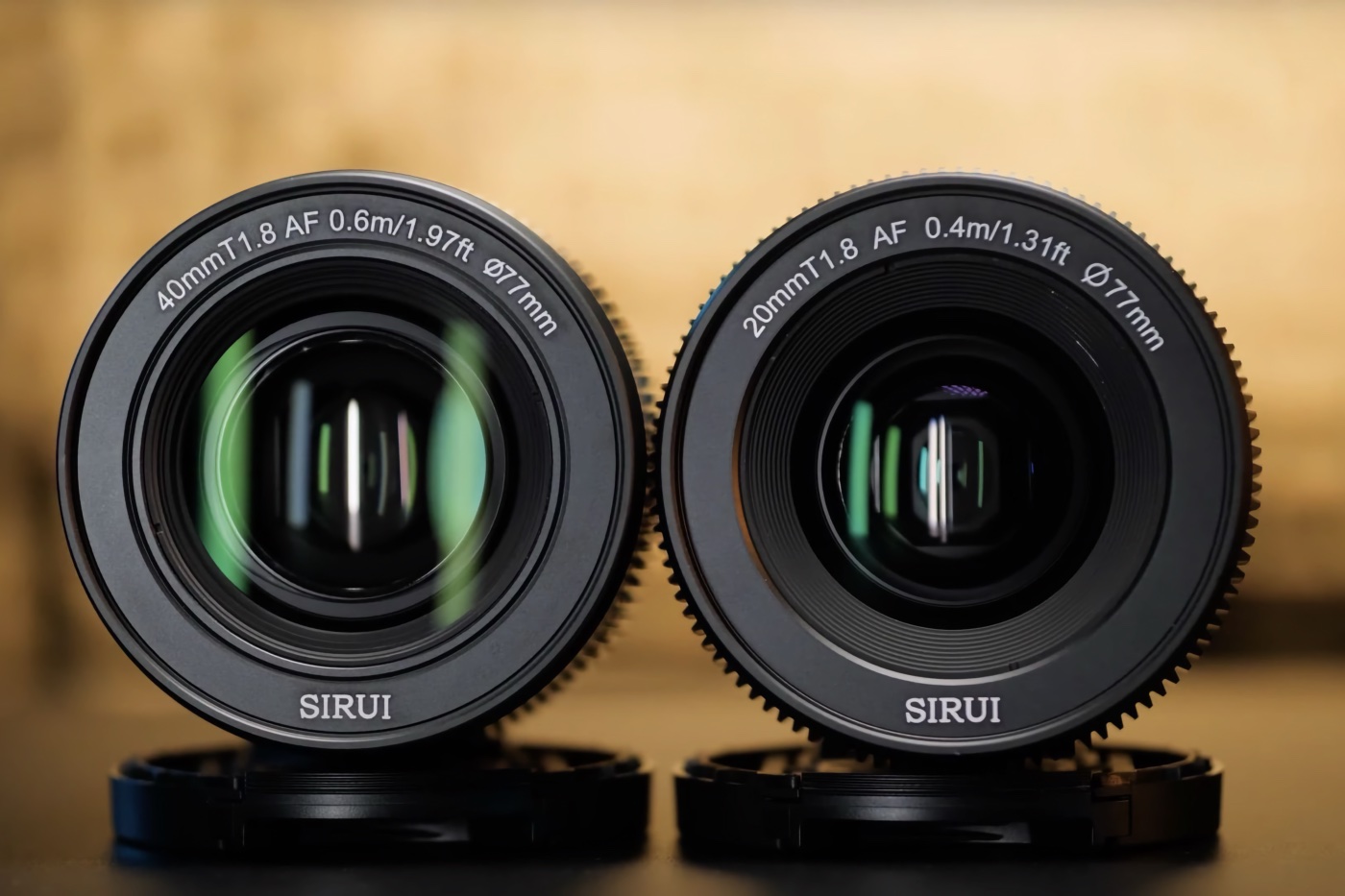 Sirui 20 mm T1.8 1,33x S35 AF anamorphique