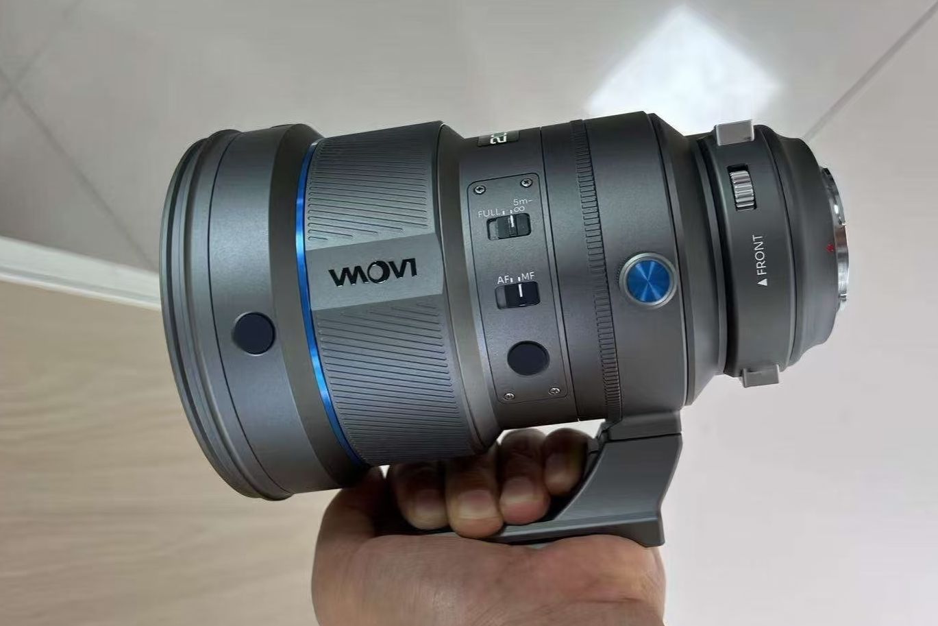 Laowa 200 mm f/2 C-Dreamer FF